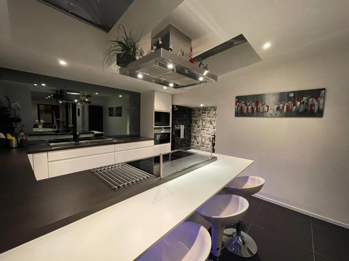 Modern 1Br House Near Heysel, Expo, Palais 12, Atomium, Uzvub Et Stade Roi Baudouin Διαμέρισμα Wemmel Εξωτερικό φωτογραφία